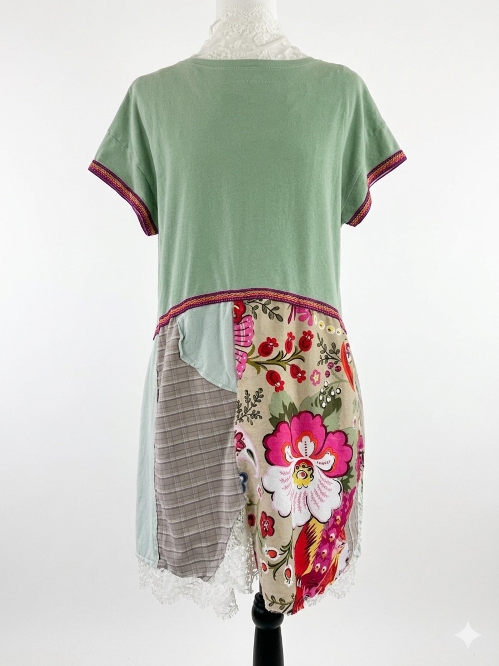 Handcrafted Floral and Hibiscus Upcycled Tunic Top Size Large - Picture 3 of 7